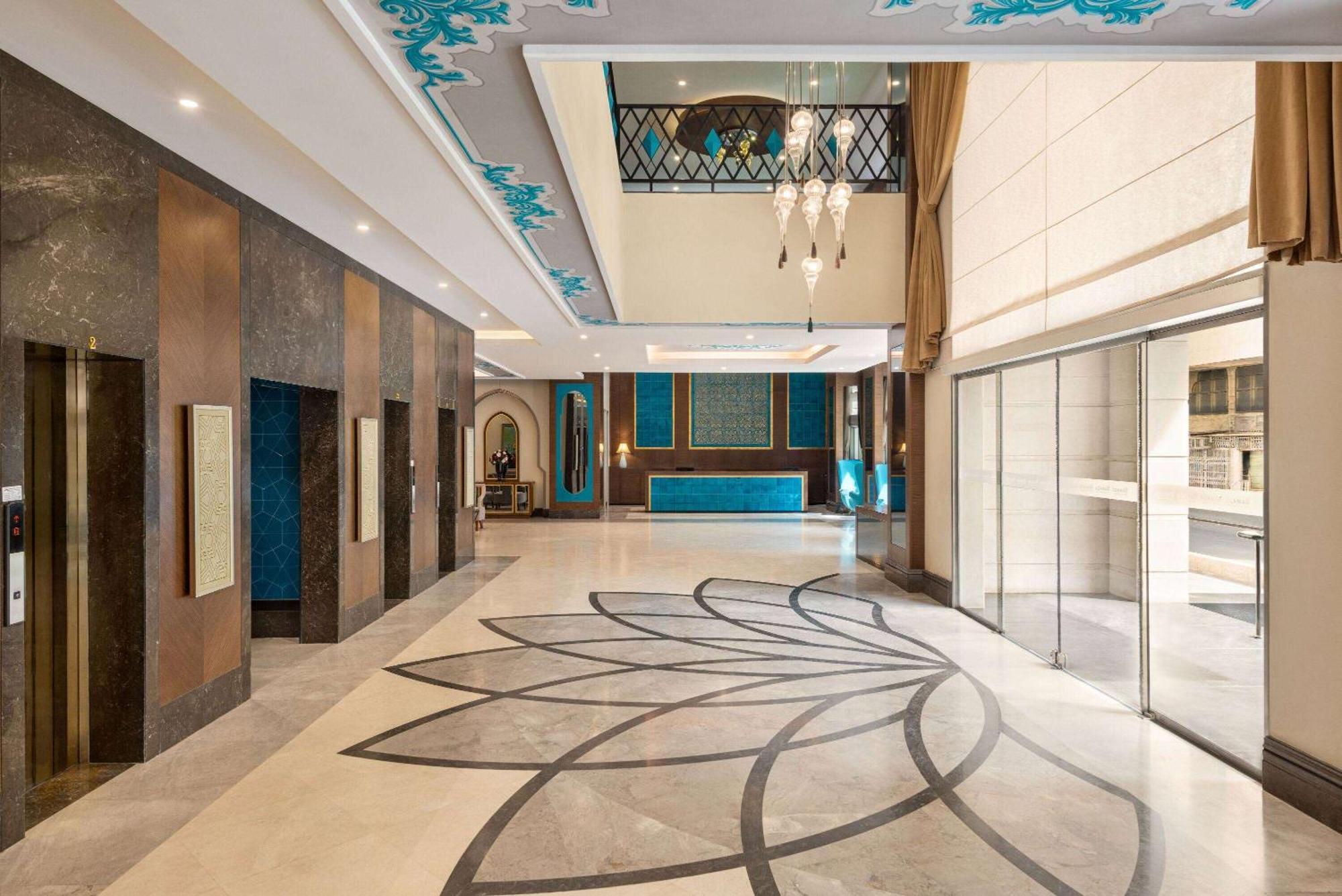 Ramada By Wyndham Makkah Zad Al Tayseer Mecca Exterior foto