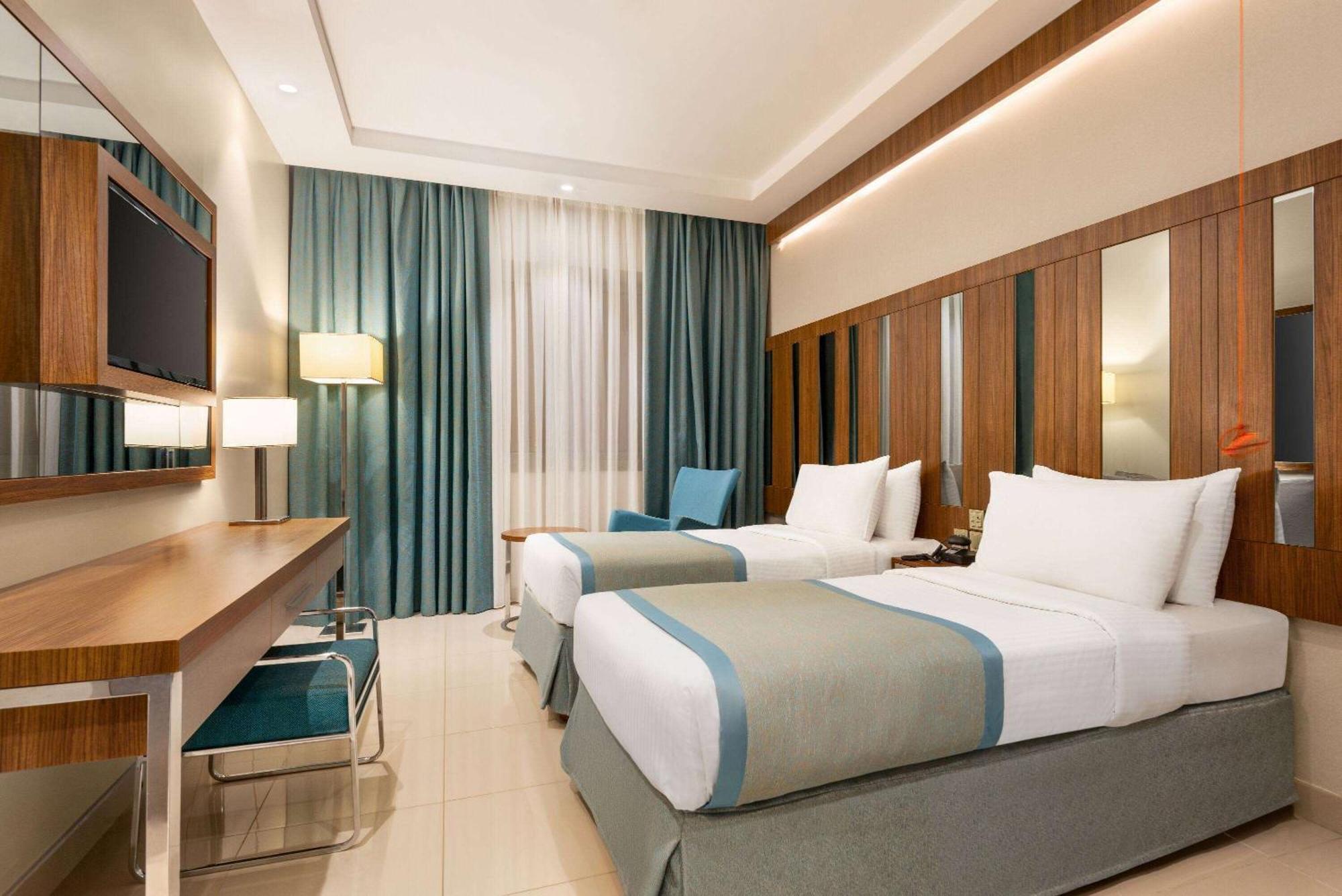 Ramada By Wyndham Makkah Zad Al Tayseer Mecca Exterior foto