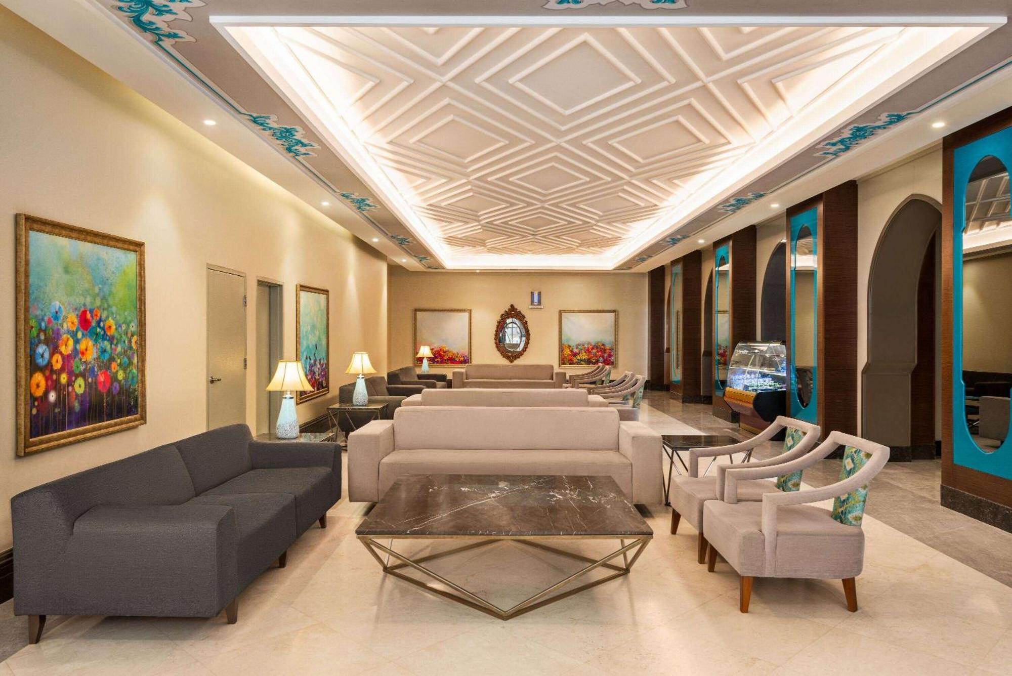 Ramada By Wyndham Makkah Zad Al Tayseer Mecca Exterior foto