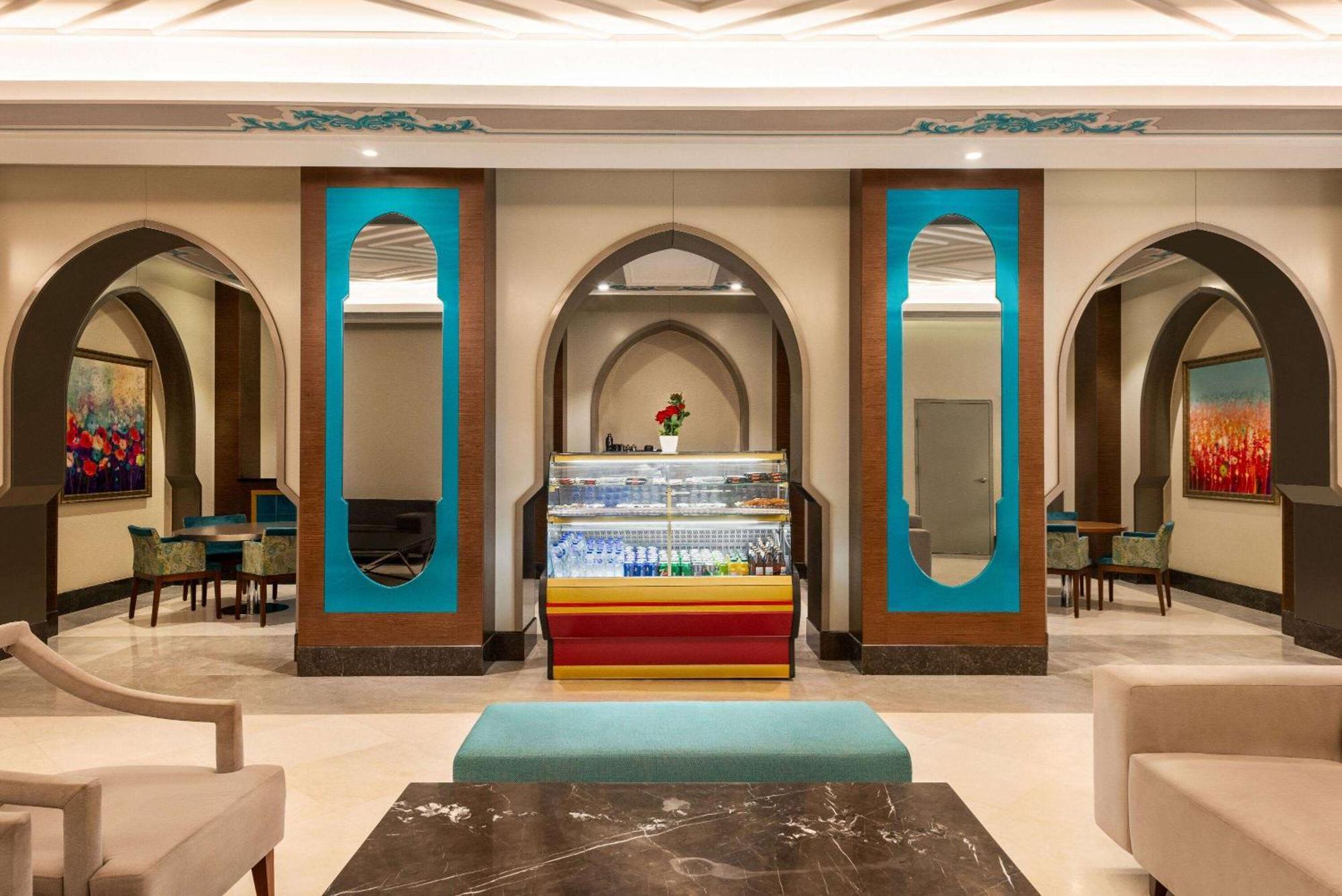 Ramada By Wyndham Makkah Zad Al Tayseer Mecca Exterior foto