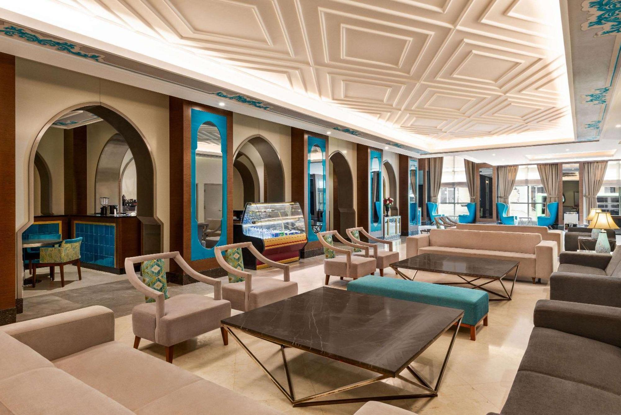 Ramada By Wyndham Makkah Zad Al Tayseer Mecca Exterior foto