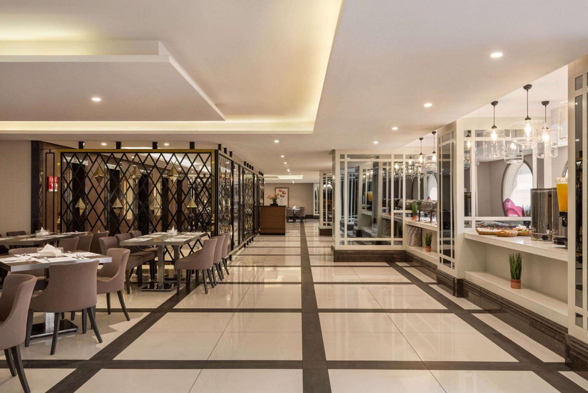 Ramada By Wyndham Makkah Zad Al Tayseer Mecca Exterior foto